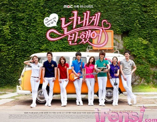 《着迷》海报 郑容和朴信惠演绎校园恋情(图)_