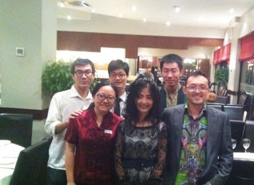 "非诚"51岁女嘉宾牵34岁帅哥 海量私照大曝