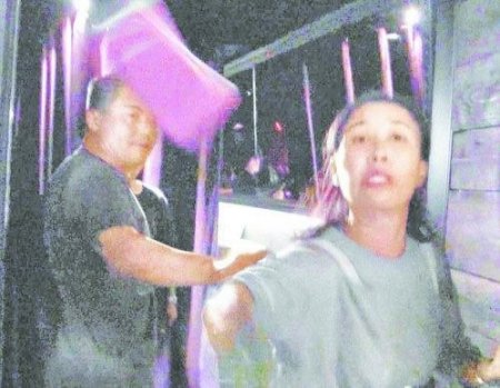 那英为砸手机致歉 承认与前男友高峰没结婚(图