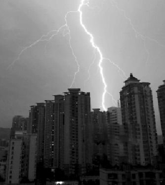 武汉半数房产中介 死撑 一个月卖不了一套房_