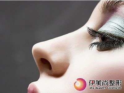 金志福教授分析隆鼻修复案例及修复方法