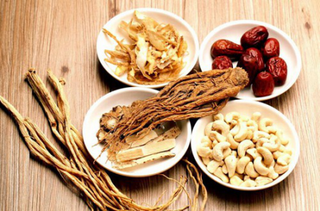 告诉你中医治疗面部毛囊炎痘痘的偏方大全