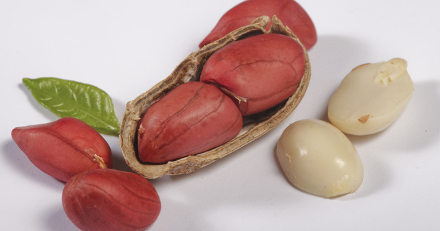 常吃花生能长寿 4类人吃是“火上浇油”