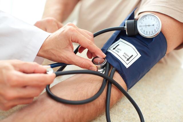 低血压也能诱发中风？低血压该怎么治疗