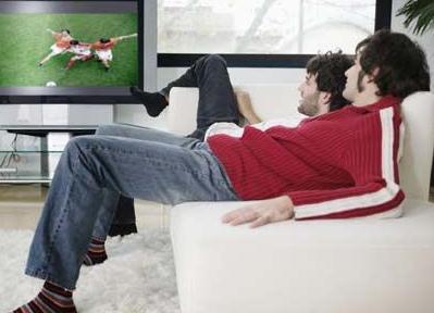 经常看电视不运动 可导致男性精子急剧下降
