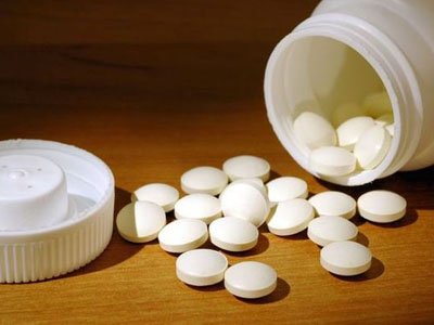 男子服用降压药乳房发育如少女 不敢出门