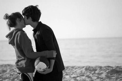 男女对待爱情各有三不 重新认识自己