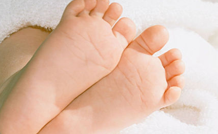 讓寶寶光腳丫玩耍 即健身又益智！