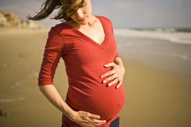 孕期骨质疏松危害大 及时补钙很重要