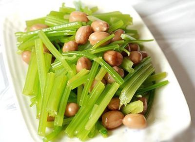 冬季适当吃点凉食更养生 教你如何拌芹菜