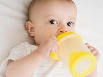 夏日护理新生儿的10个禁忌