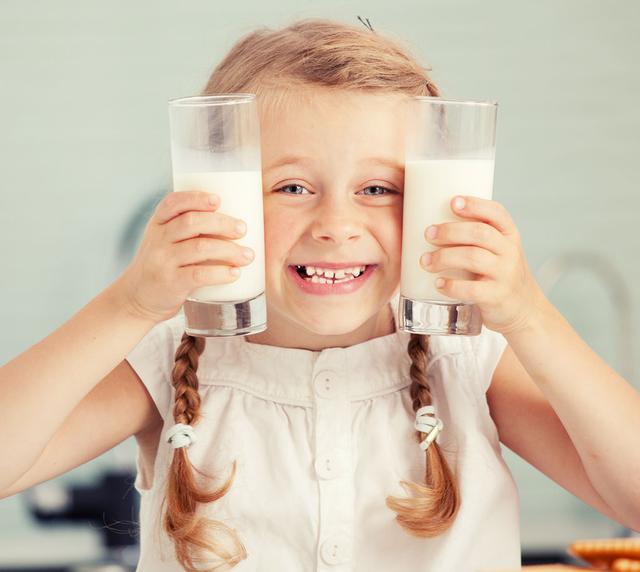 胃病患者喝牛奶好吗 需要看胃病的种类