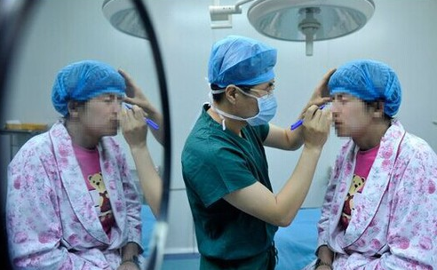 一位变性者的自白:手术容易术后融入生活难