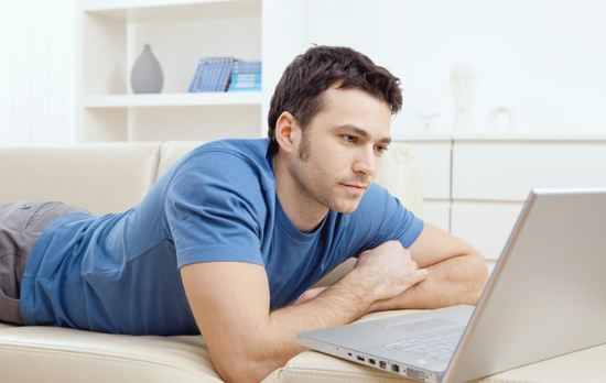 专家警惕:男人每日上网时间别超过5小时