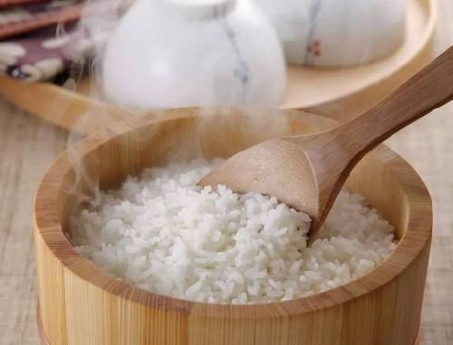 煮饭用冷水还是热水?90%的人都做错了!