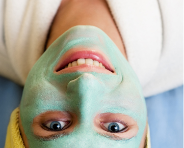 面膜或含荧光剂？ 女性爱美需谨慎