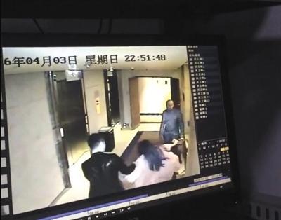 女子酒店内遭陌生男劫持 住酒店小贴士