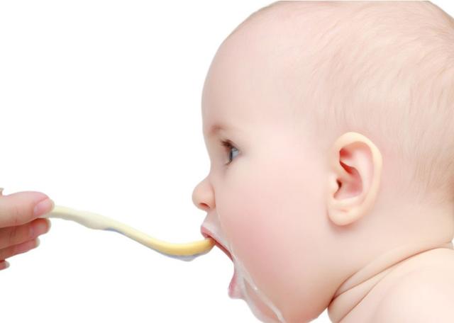 4个月的宝宝辅食添加原则及食谱制作方法
