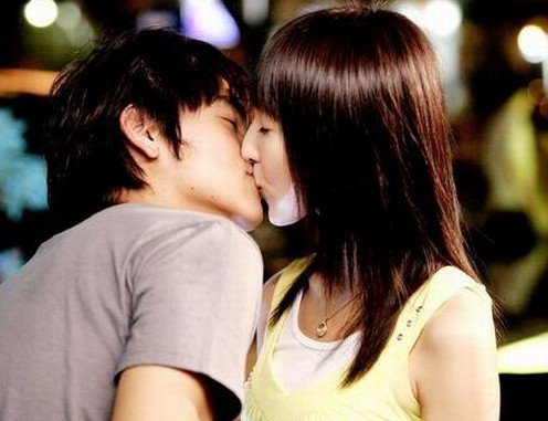 一吻足以定终身?揭秘接吻中的4个玄机