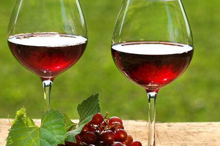 葡萄酒美容助消化 谨防这4种错误喝法_健康_腾讯网
