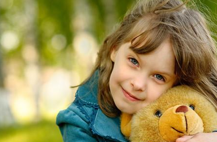 孩子的健康指甲知道 6大症状巧判断