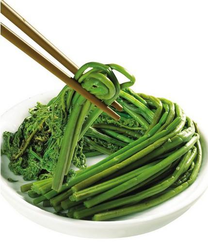 蕨菜蕨根粉含致癌物应少吃 蒸煮水浸可减少