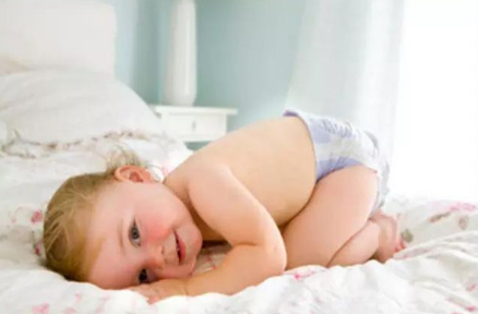 干冷冬季宝宝唇鼻润肤8个妙招