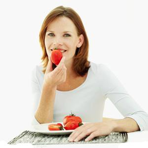 餐前吃西红柿易胃痛 揭蔬菜的十大最致命吃法