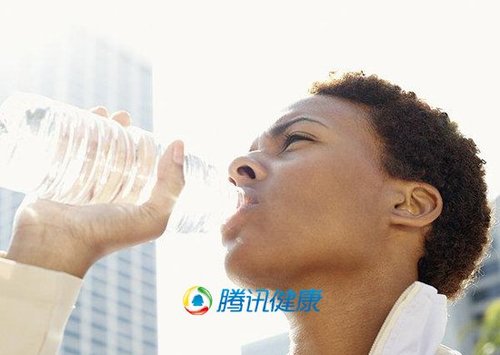 碳酸饮料与脱发，一个误解的探讨
