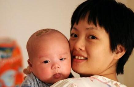 父母常掏宝宝耳朵对健康有害！