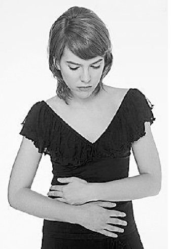 女孩食发胃结石 误<em>吃头发</em>会患上胃结石吗_频道