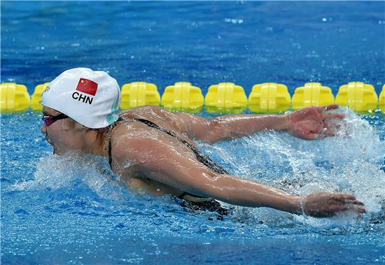 河北选手周羿霖获全国游泳冠军赛女子200米蝶