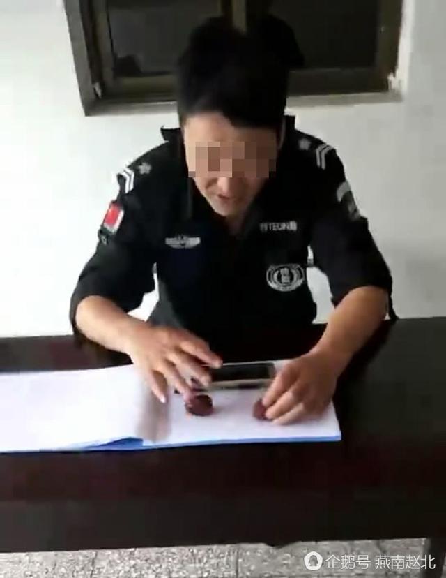 保定出租车管理处被曝玩核桃斗地主接待群众_