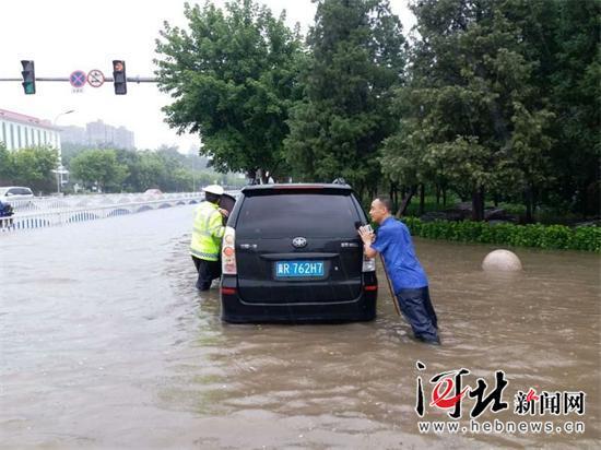廊坊多部门联动全力应对台风安比强降雨