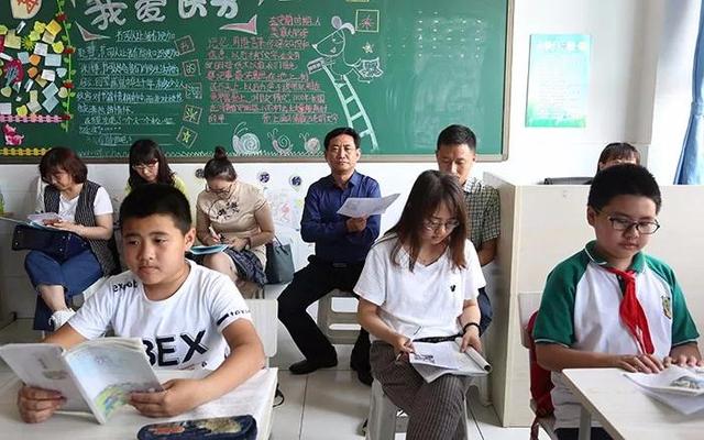 唐山东方国际教育集团开展“同课异构”教研活动