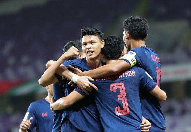 亚洲杯:中国队2:1逆转胜泰国队 晋级八强