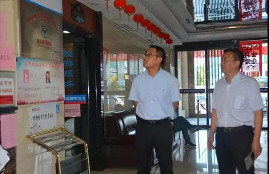 丰润副区长梁小波督导检查文明城市建设工作