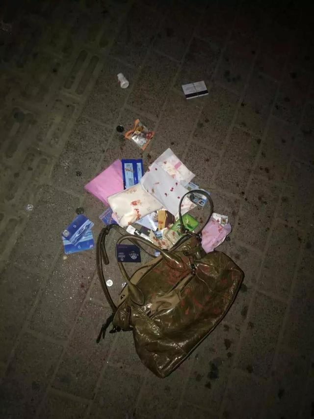 唐山北新道现持刀抢劫!一名女性受伤