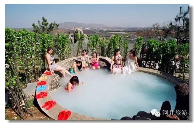 白鹿温泉爱心公益行“情寄留守 爱暖童心 义捐义泡”_大燕网河北站_腾讯网