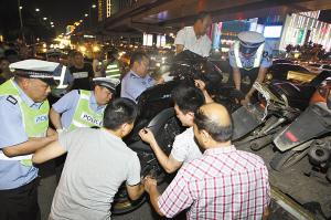 ʯ��ׯ����ҹ�� 5����Сʱ����78��Ħ�г�