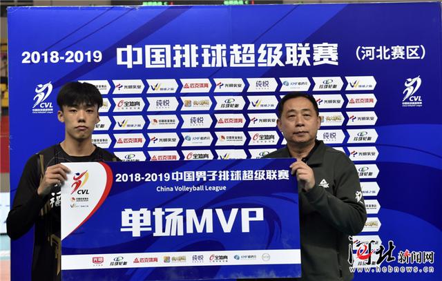 记者耿辉摄影报道 当天,2018-2019赛季中国男子排球超级联赛进行了第