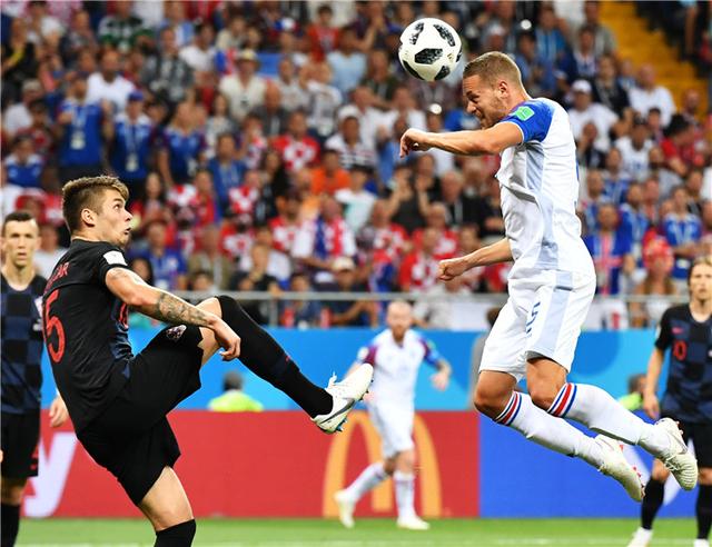 阿根廷队2:1尼日利亚队出线,克罗地亚队胜冰岛