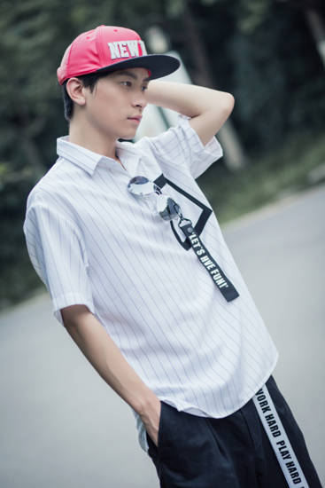 第一季新歌声安徽赛区冠军:成功偏爱执着于梦