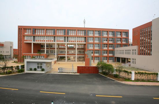 巢湖市天河街道GDP_夜晚街道图片(3)