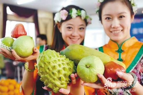 绿地派克公馆:全球嘉年华万国水果音乐节 礼献