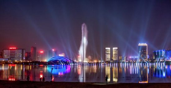 百利中心:以封面之势 定中心之局