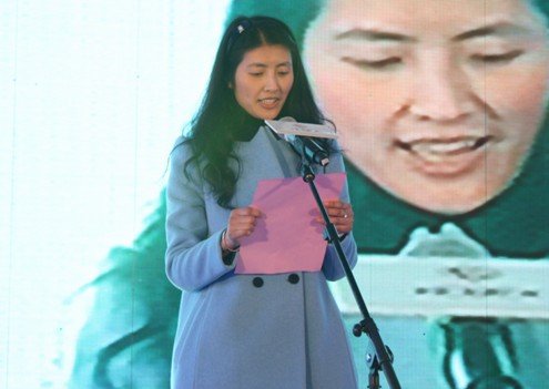 业东城广场 人气爆棚HIGH翻东城_频道-<em>合肥</em>_腾