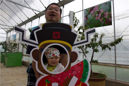 合肥万科收获幸福系列 大手小手桃你开心_