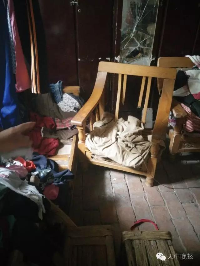 驻马店9岁男孩患怪病不停自虐 病因依旧不清