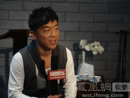 对话黄渤:《饭局也疯狂》中尝试娘娘腔角色